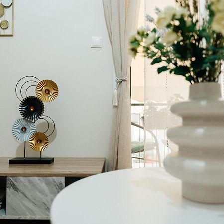 Luxury Apartment Center Атина Екстериор снимка
