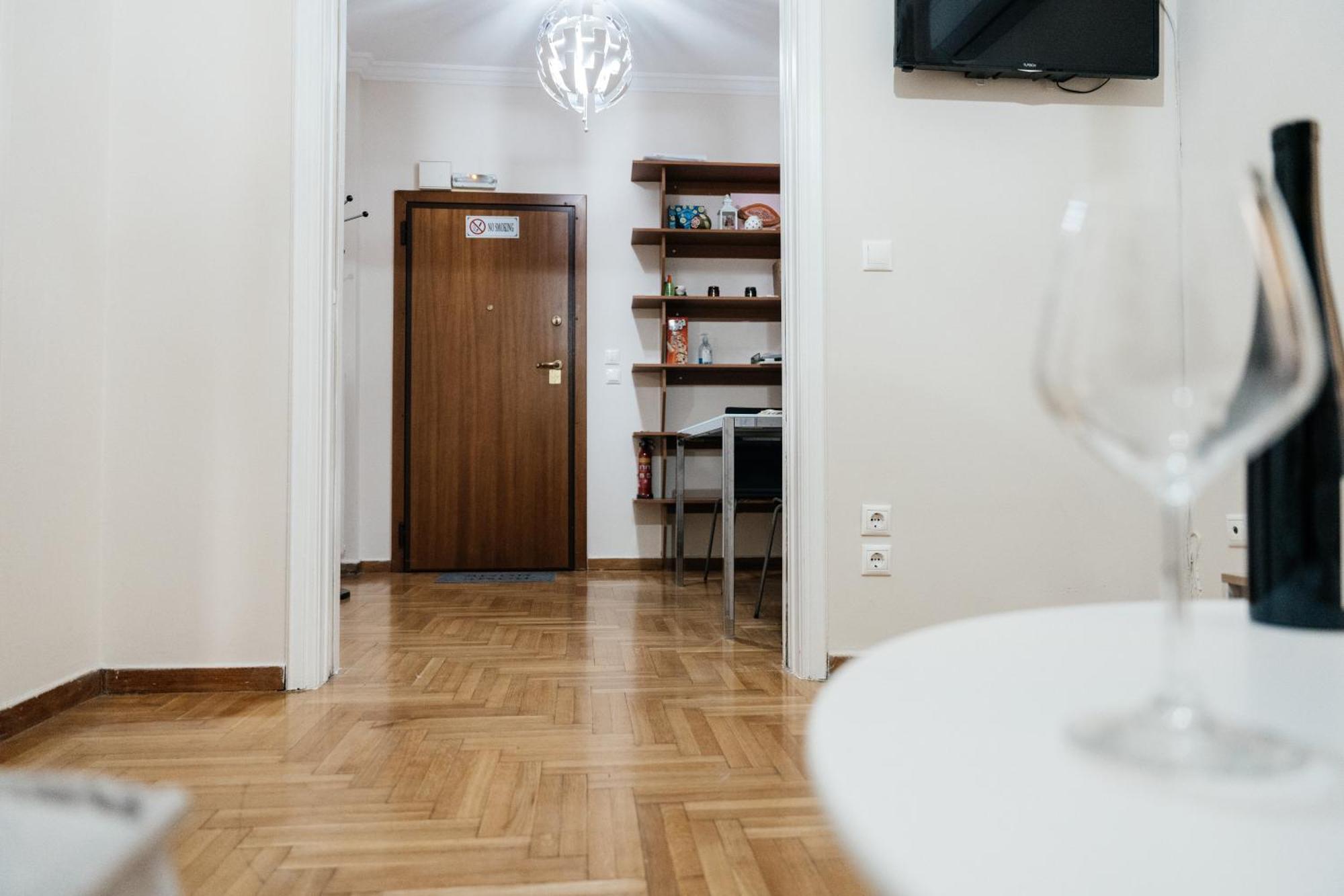 Luxury Apartment Center Атина Екстериор снимка
